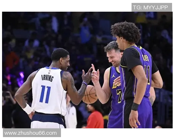 湖人队与独行侠精彩对决录像回放全场亮点分析与精彩瞬间重温 湖人队与独行侠精彩对决录像回放全场亮点分析与精彩瞬间重温