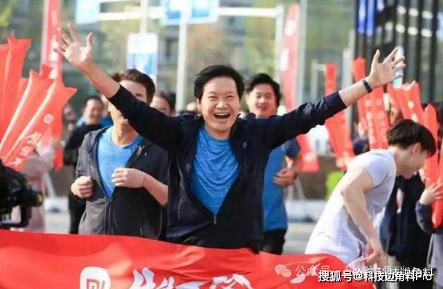 雷军如果练成八中欧体育平台块腹肌小米会怎样？(图1)