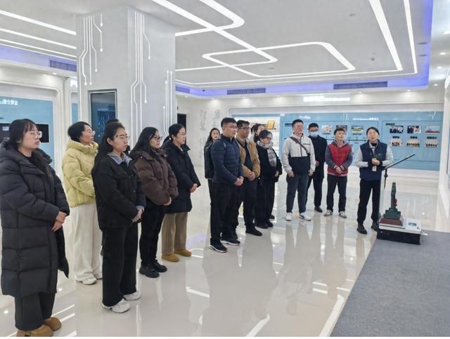 普洱市来沪挂职锻炼干部到上海湾区高新区考察学习(图1)