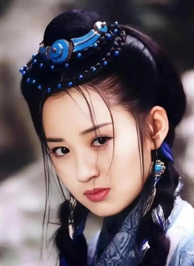50岁许晴深夜锻炼紧身衣显曲线女人自律如此动人(图5)