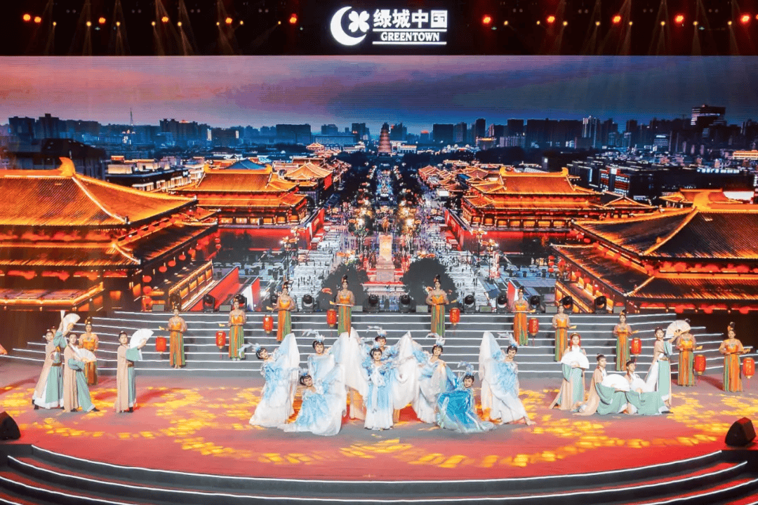 3月狂卖316亿板块首个「今年买今年住」的畅销红盘再次抢跑(图15)
