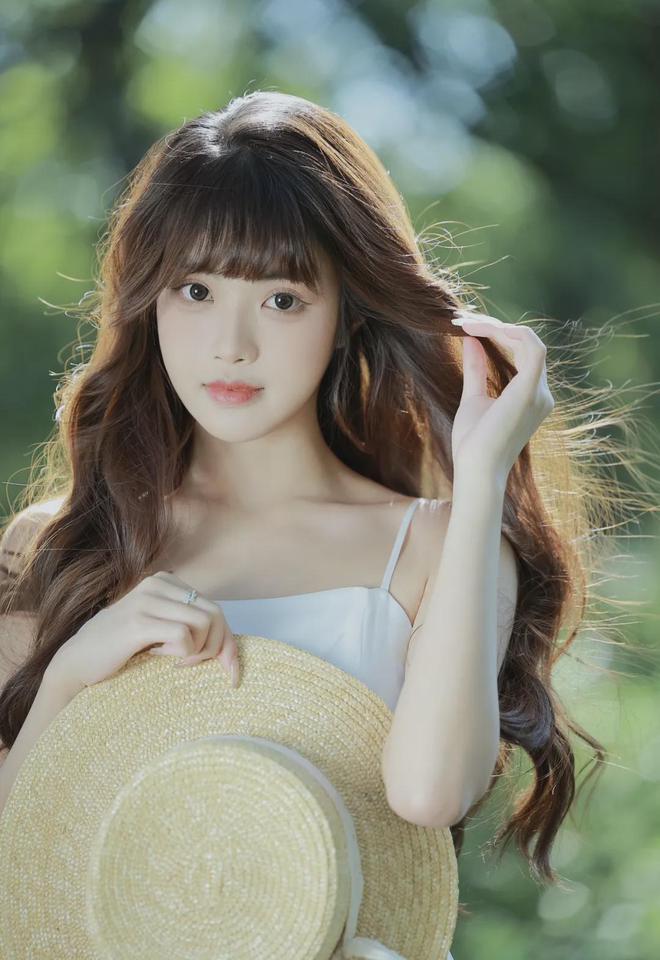 中欧体育网址妈妈教儿子练瑜伽电影(图1)