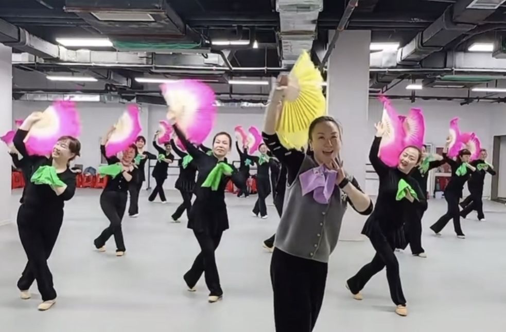 春天“种文化” 大家“艺起来”中欧体育APP(图1)