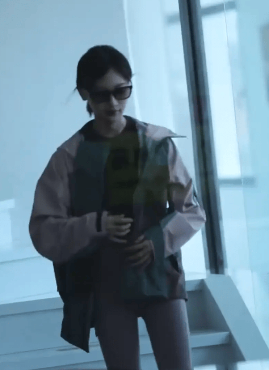 吴谨言产后健身被偶遇这腰身比怀孕前还绝素颜状态赢过95花(图5)