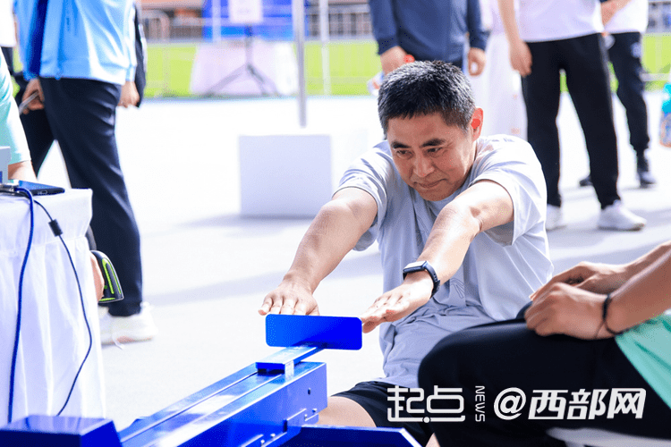 陕西千余干部职工同场竞技 全民健身热潮涌动赛场(图2)
