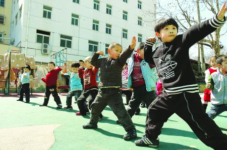 “游泳让我更加勇敢自信”（运动人生）